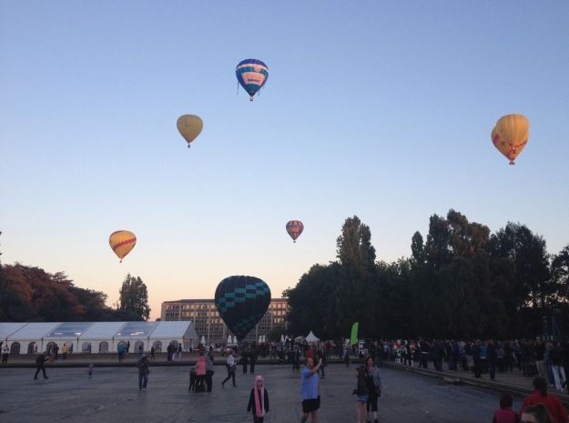 Canberra Balloon Spectacular 2015 | Gather and Graze